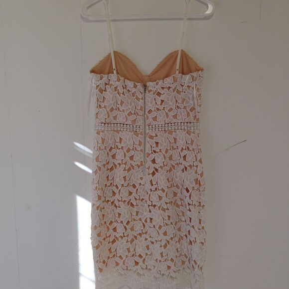 Lulu’s White Lace Sleeveless Mini Cocktail  Dress Medium - Picture 6 of 7